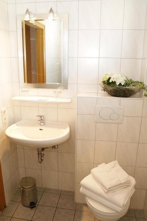 Hotel Haus Gertrud Simmerath Phòng bức ảnh